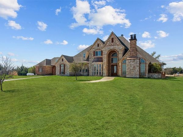 4026 Howard Road, Waxahachie, TX 75165