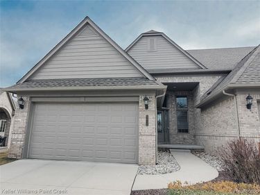 5612 Knob Hill Circle , Independence Twp, MI 48348