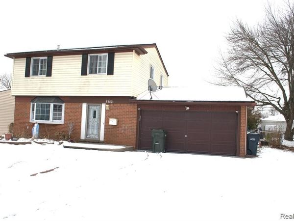 8452 Doncaster Drive, Sterling Heights, MI 48312