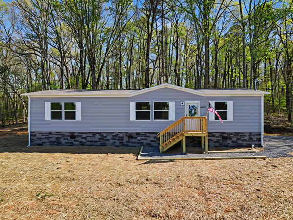 6695 W Allens Bridge Road, Greeneville, TN 37743