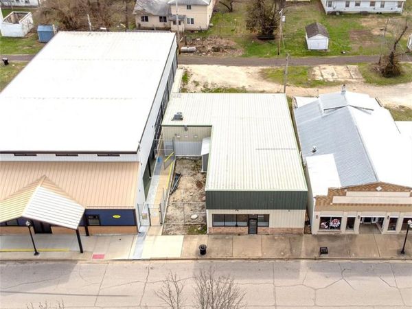 120 W Washington Street , St James, MO 65559