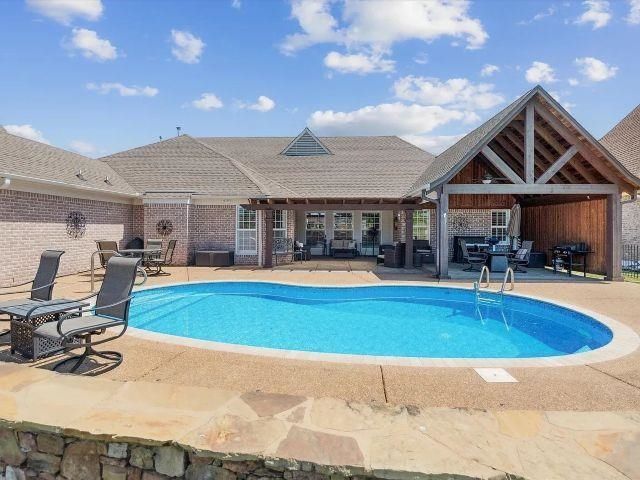 70 Lewis Fairway Cir, Oakland, TN 38060 Main Photo