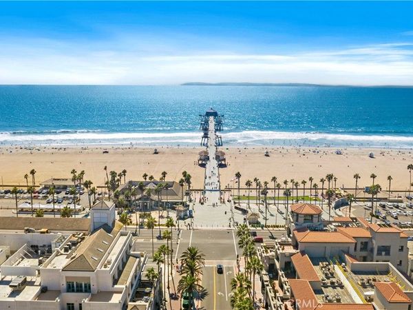 8238 Noelle Drive, Huntington Beach, CA 92646