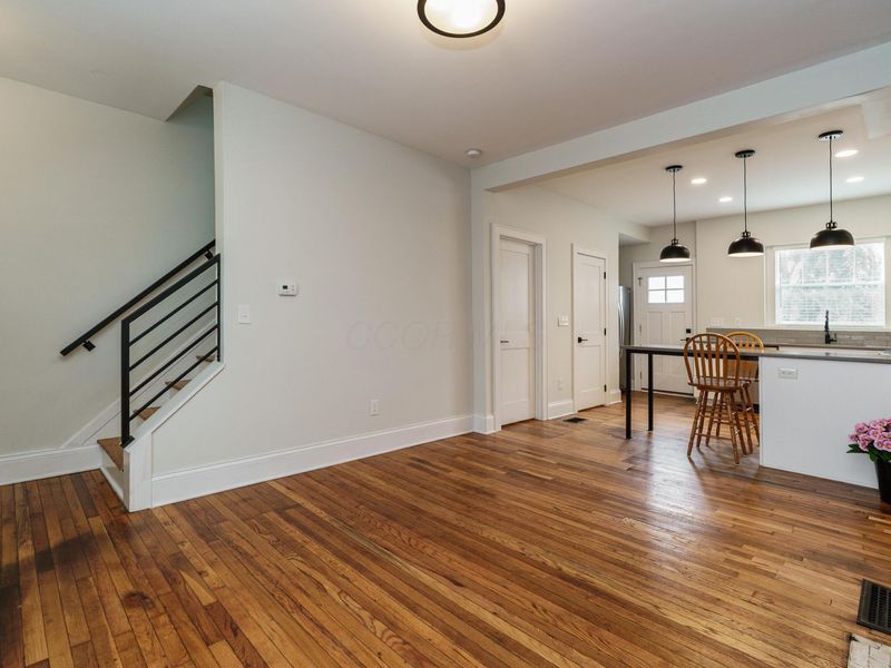 387 W 2nd Avenue , Columbus, OH 43201 Photo 9