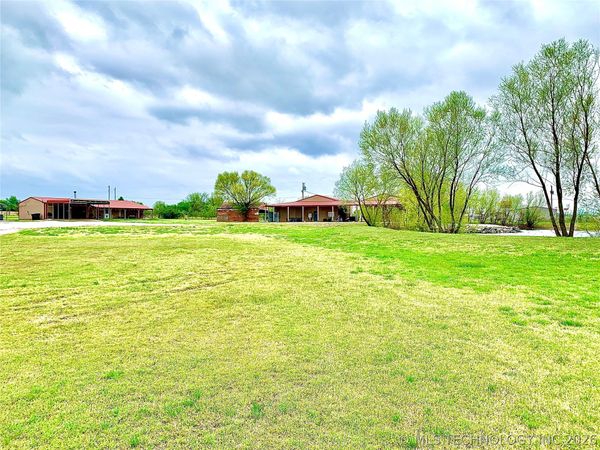 10092 Kennys Trucks Drive, Mounds, OK 74047