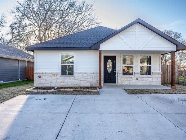 815 Ritchey Street, Gainesville, TX 76240