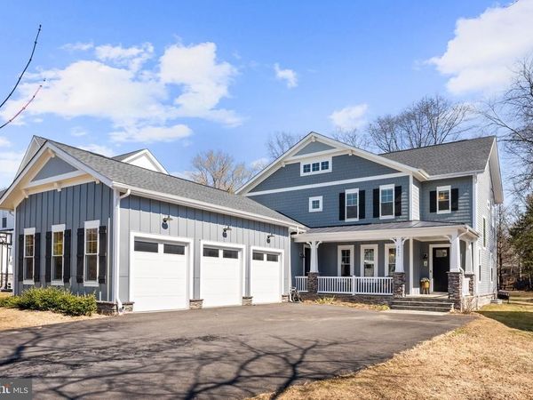 8633 FORT HUNT ROAD, ALEXANDRIA, VA 22308