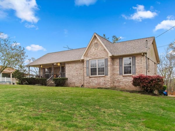 301 Andes Dr, Columbia, TN 38401