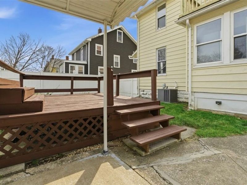 1150 W 10th Street, Lorain, OH 44052 Photo 5