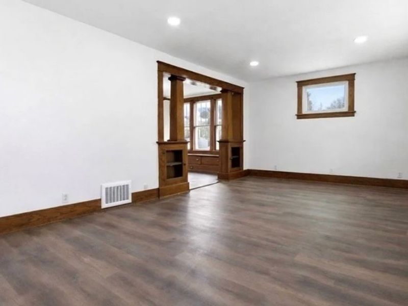 1150 W 10th Street, Lorain, OH 44052 Photo 8