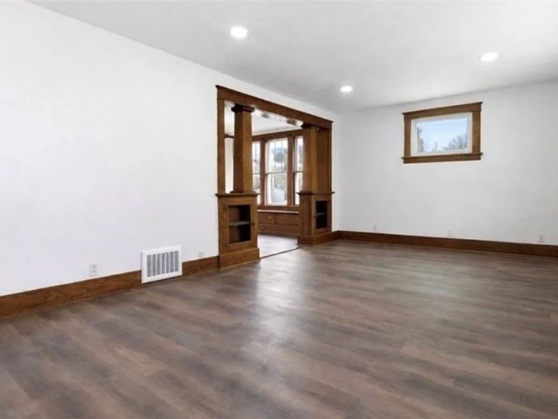 1150 W 10th Street, Lorain, OH 44052 Photo 8