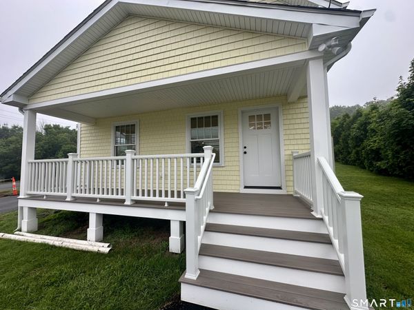 309 Flanders , Unit 1, East Lyme, CT 06333