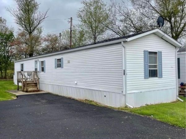 2288 W High, Unit Lot 38, Newark, OH 43055
