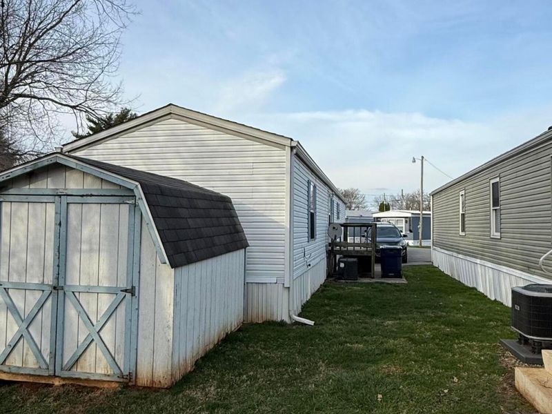 2288 W High, Unit Lot 38, Newark, OH 43055 Photo 2