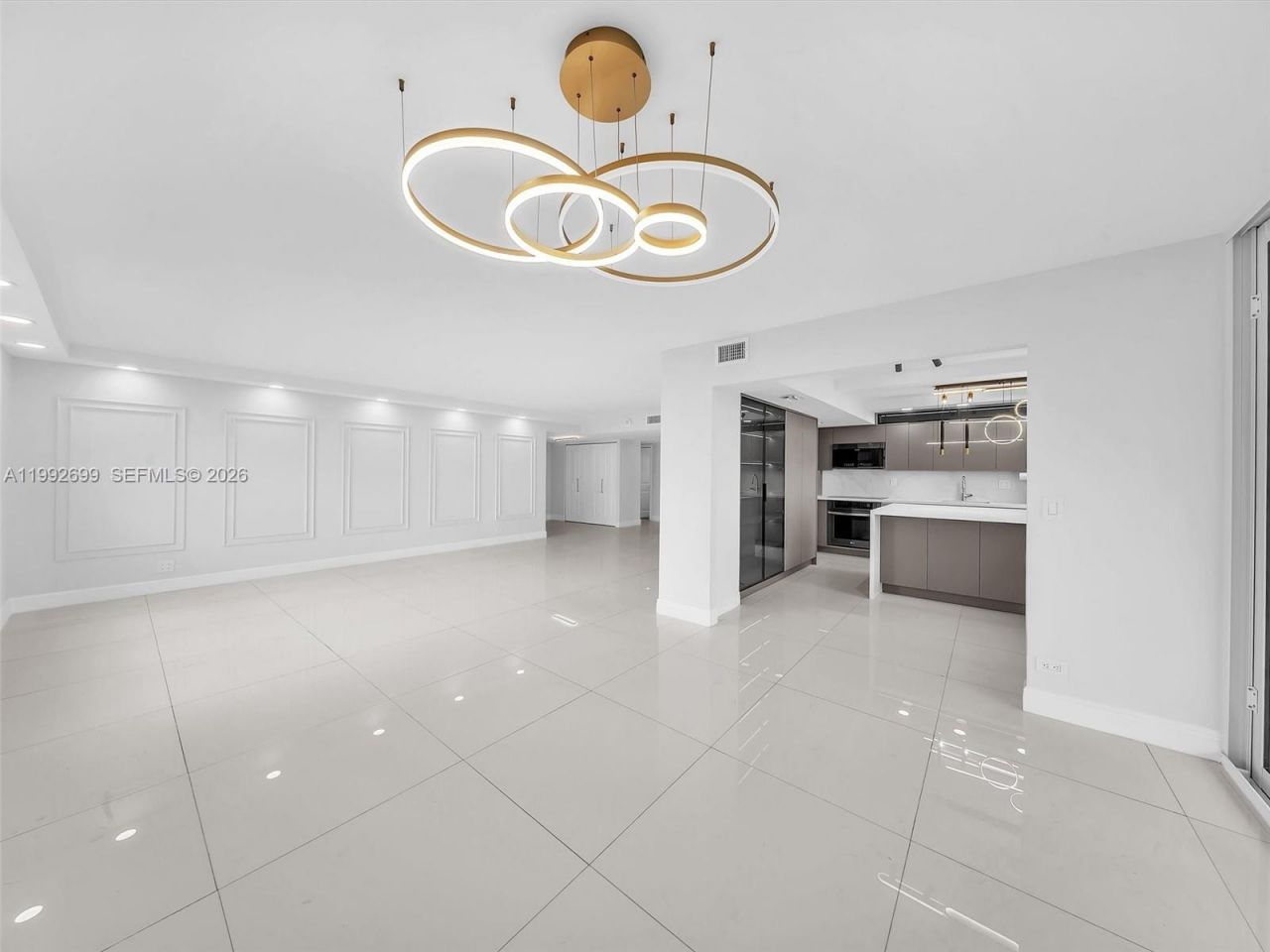 301 174th St, Unit 2004, Sunny Isles Beach, FL 33160 Photo