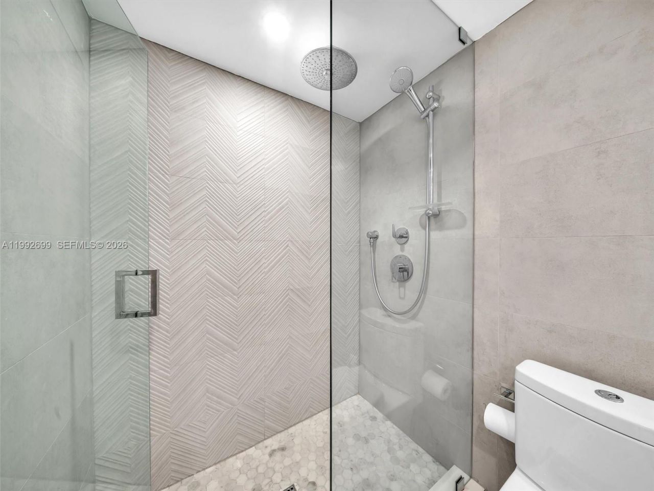 301 174th St, Unit 2004, Sunny Isles Beach, FL 33160 Photo