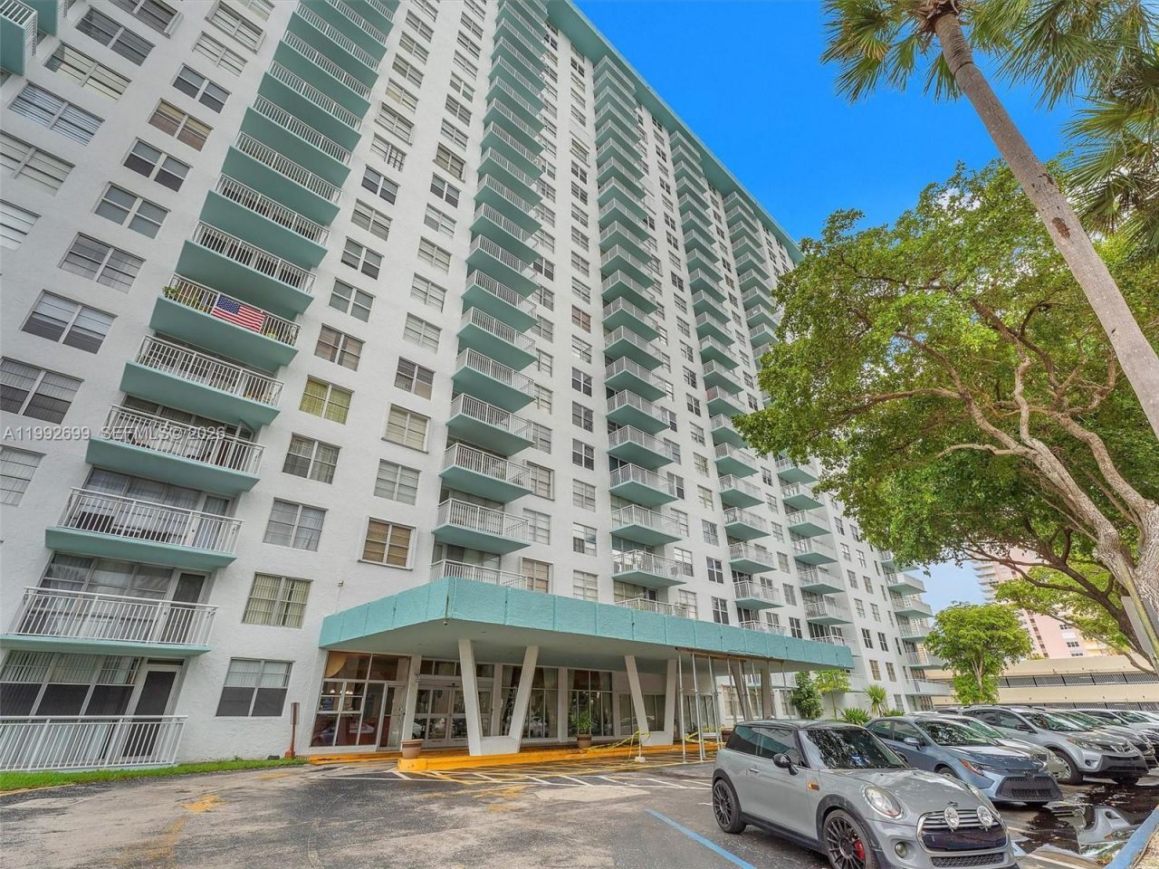301 174th St, Unit 2004, Sunny Isles Beach, FL 33160 Photo