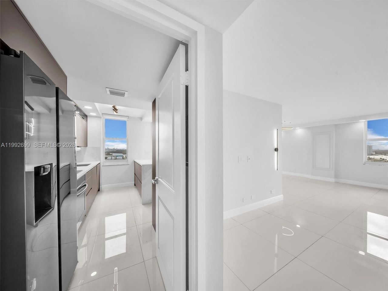 301 174th St, Unit 2004, Sunny Isles Beach, FL 33160 Photo