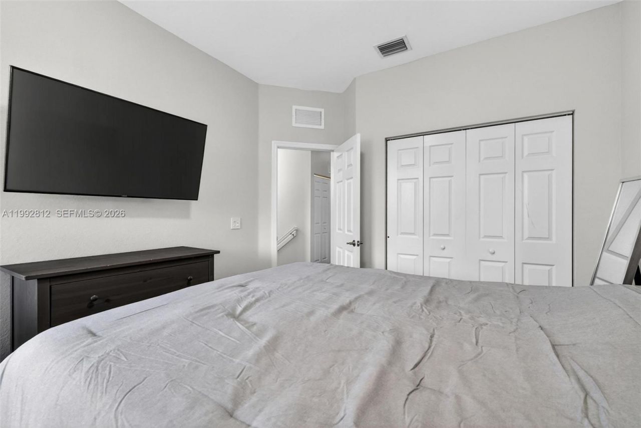 9807 NW 88th Ter, Doral, FL 33178 Photo