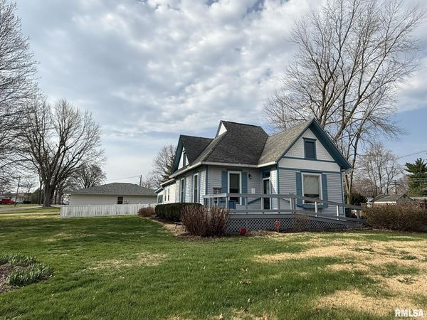 425 E FRANKLIN Street, Macomb, IL 61455