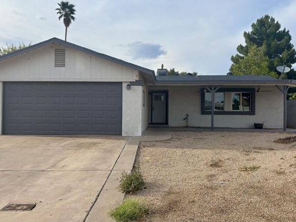 922 W ANGELA Drive, Phoenix, AZ 85023