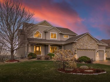 10502 Vera Cruz Drive N, Brooklyn Park, MN 55443