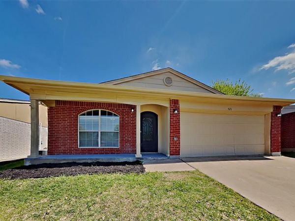521 Hollyberry Drive, Mansfield, TX 76063