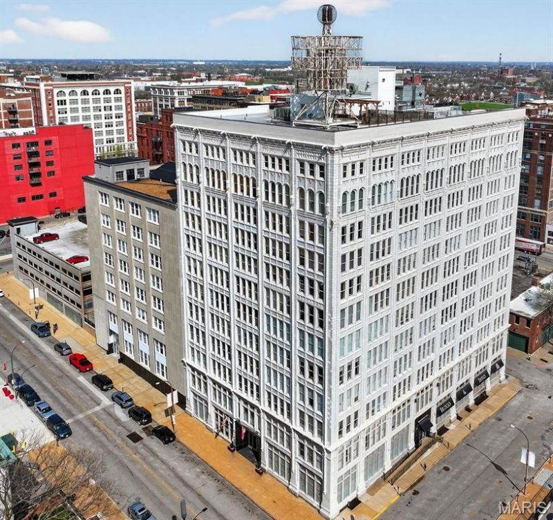 1501 Locust Street , Unit 408, Saint Louis, MO 63103 Main Photo