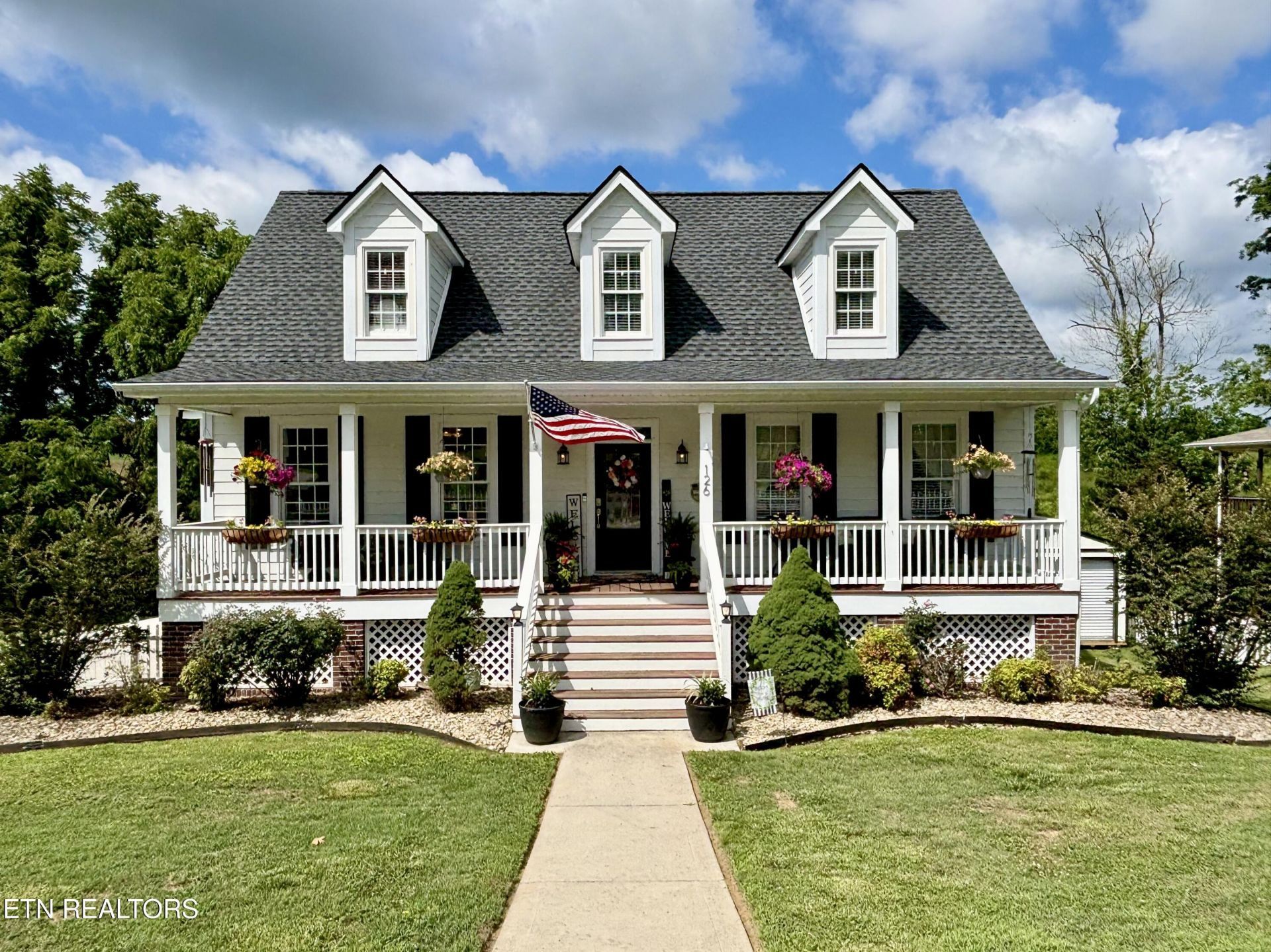 126 Larkspur Drive, Andersonville, TN 37705 Main Photo