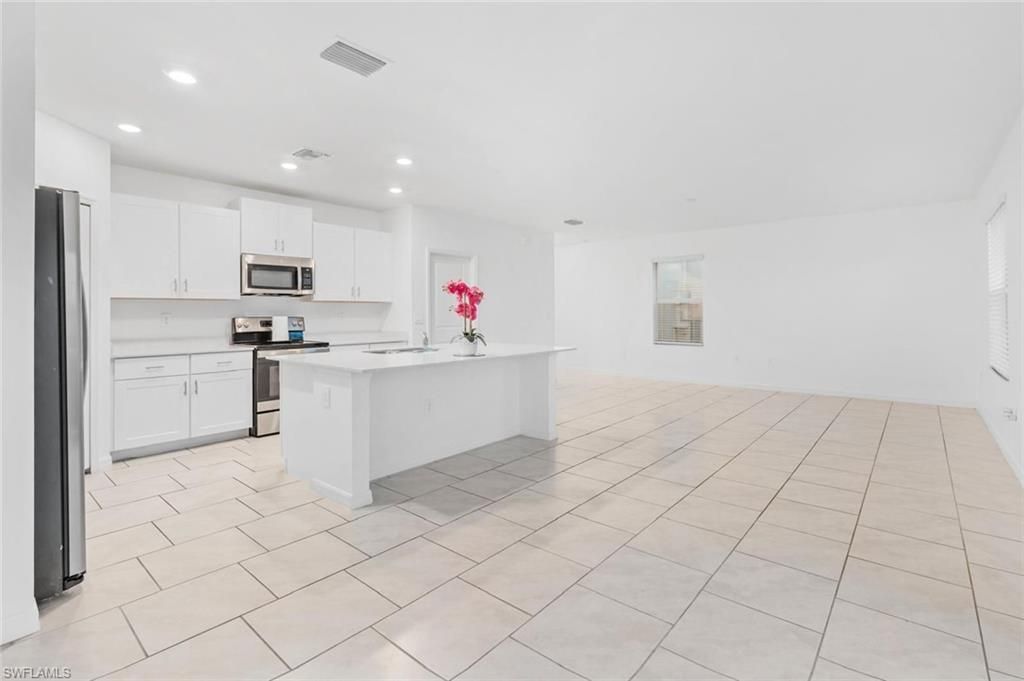 12230 Dakota Ridge Pl , Lehigh Acres, FL 33974 Photo