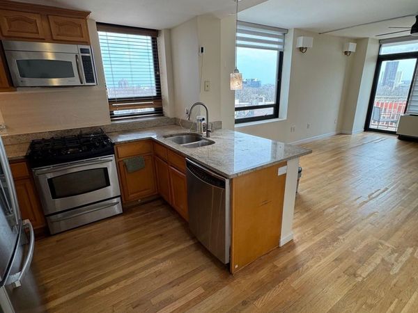 116-24 Grosvenor , Unit 11D, Kew Gardens, NY 11418