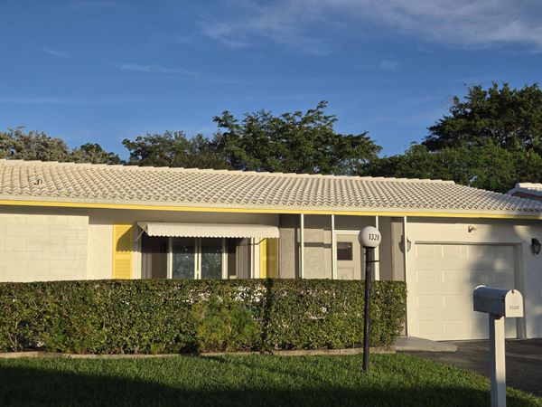 1320 NW 82nd Avenue, Plantation, FL 33322