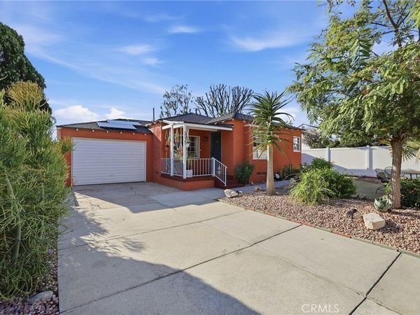 6035 Case, North Hollywood, CA 91606