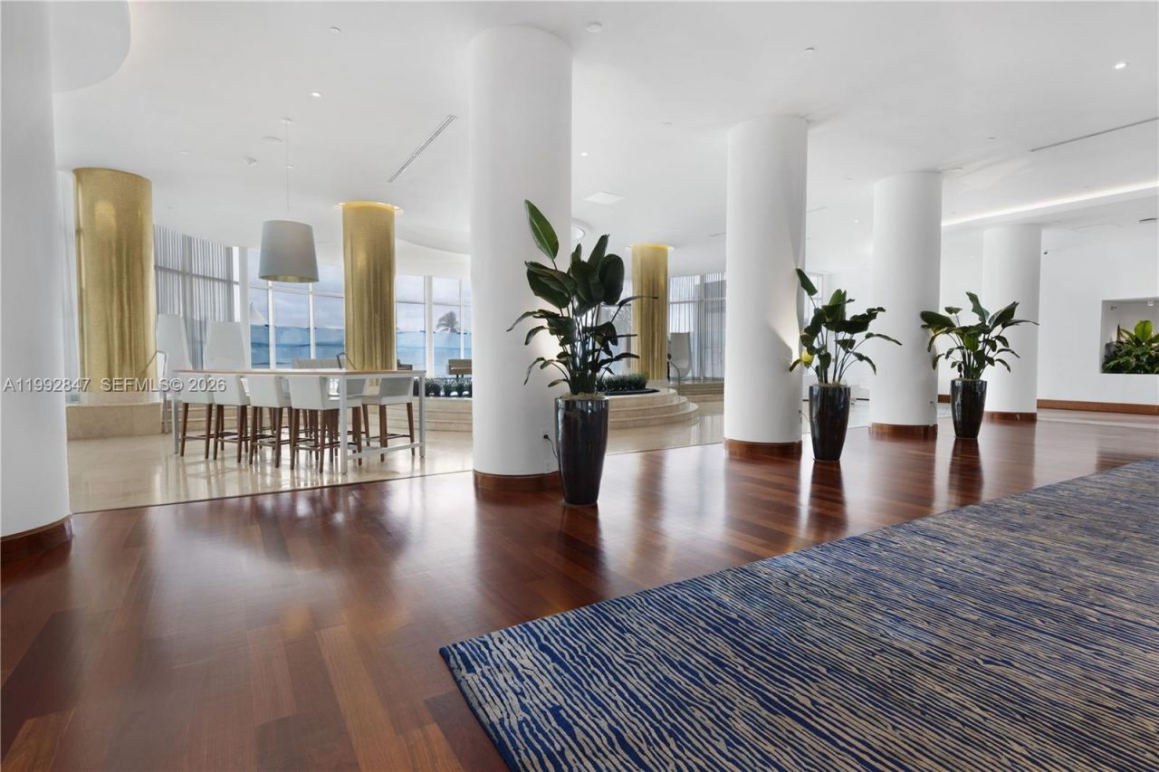 5161 Collins Ave, Unit 410, Miami Beach, FL 33140 Photo