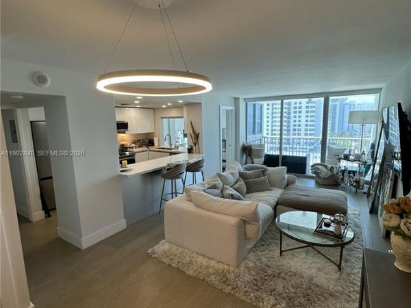 2655 Collins Ave, Unit 1204, Miami Beach, FL 33140