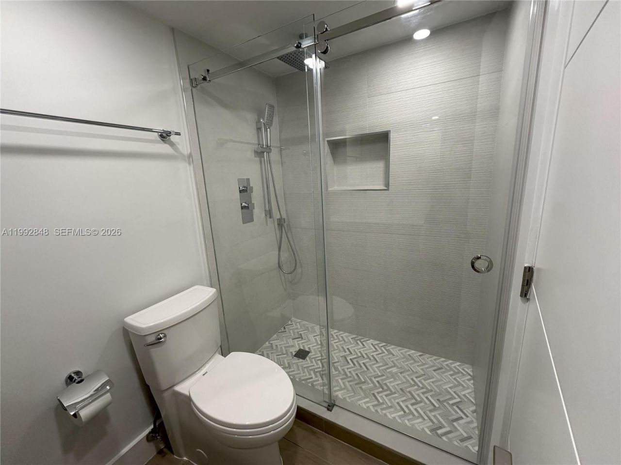 2655 Collins Ave, Unit 1204, Miami Beach, FL 33140 Photo