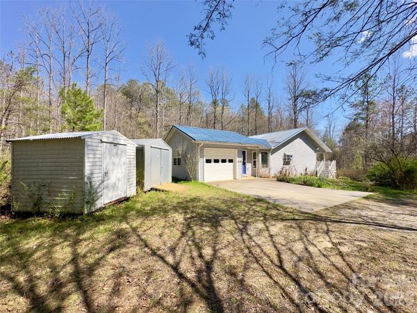 592 Liberty Church Road , Marion, NC 28752