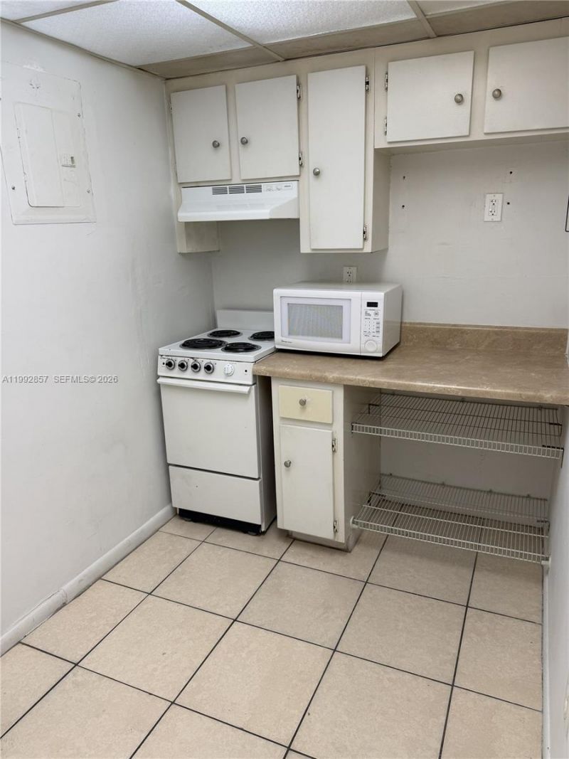 7010 NW 186th St, Unit 5-121A, Hialeah, FL 33015 Photo