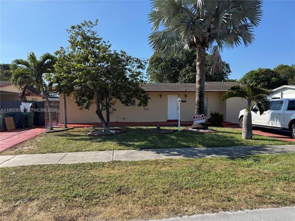 19220 NW 51st Ave , Miami Gardens, FL 33055