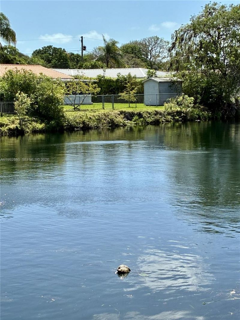 20020 Bel Aire Dr, Cutler Bay, FL 33189 Photo