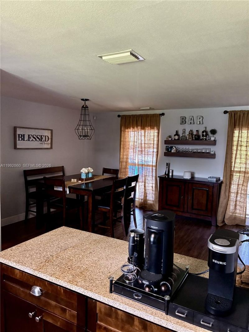 20020 Bel Aire Dr, Cutler Bay, FL 33189 Photo