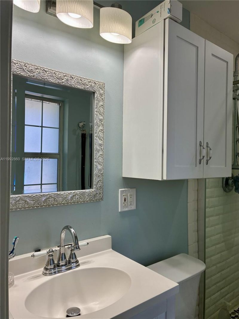 20020 Bel Aire Dr, Cutler Bay, FL 33189 Photo