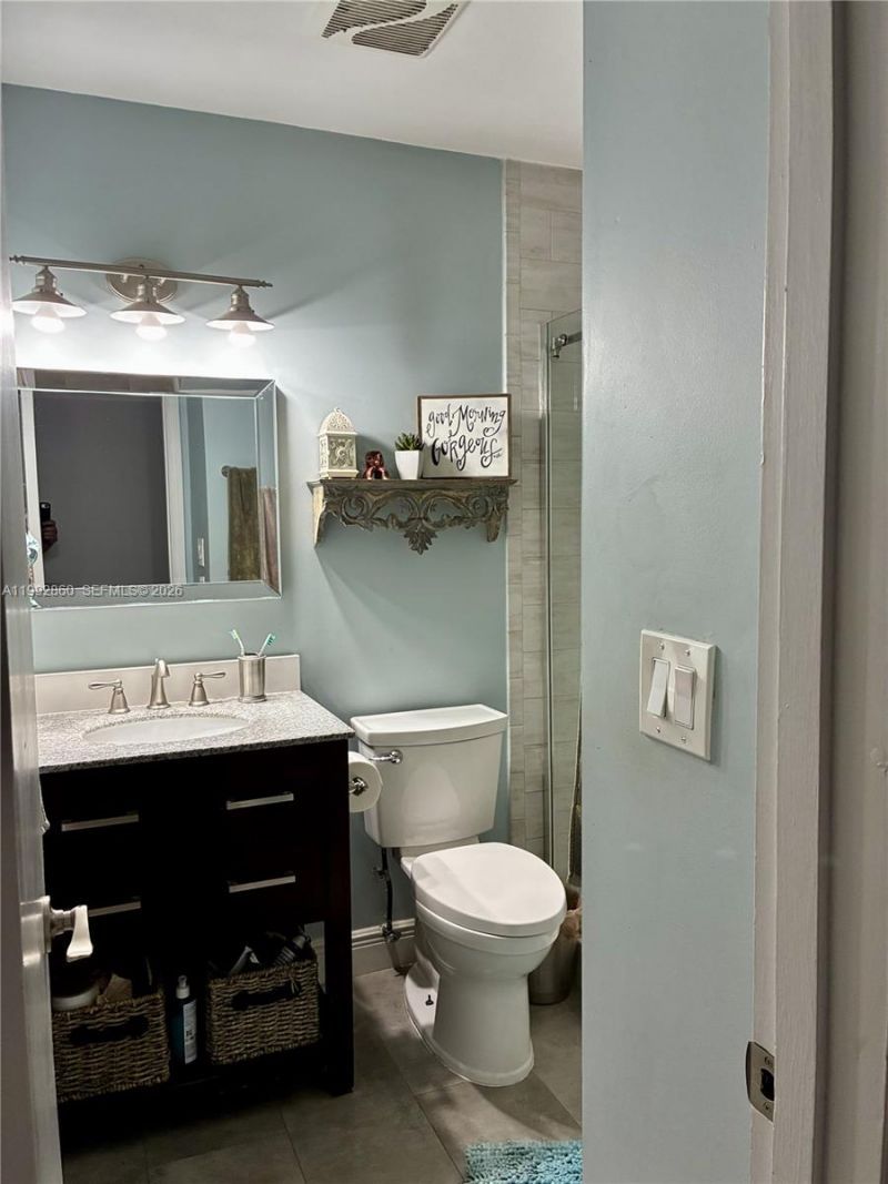 20020 Bel Aire Dr, Cutler Bay, FL 33189 Photo