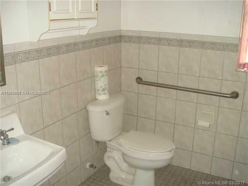 20020 Bel Aire Dr, Cutler Bay, FL 33189 Photo