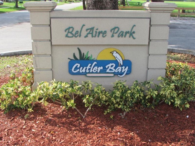 20020 Bel Aire Dr, Cutler Bay, FL 33189 Photo