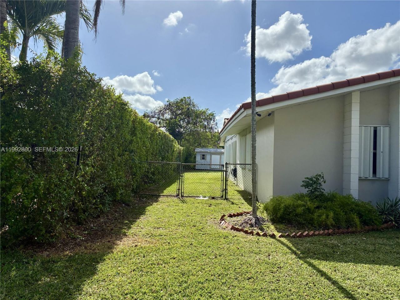 20020 Bel Aire Dr, Cutler Bay, FL 33189 Photo