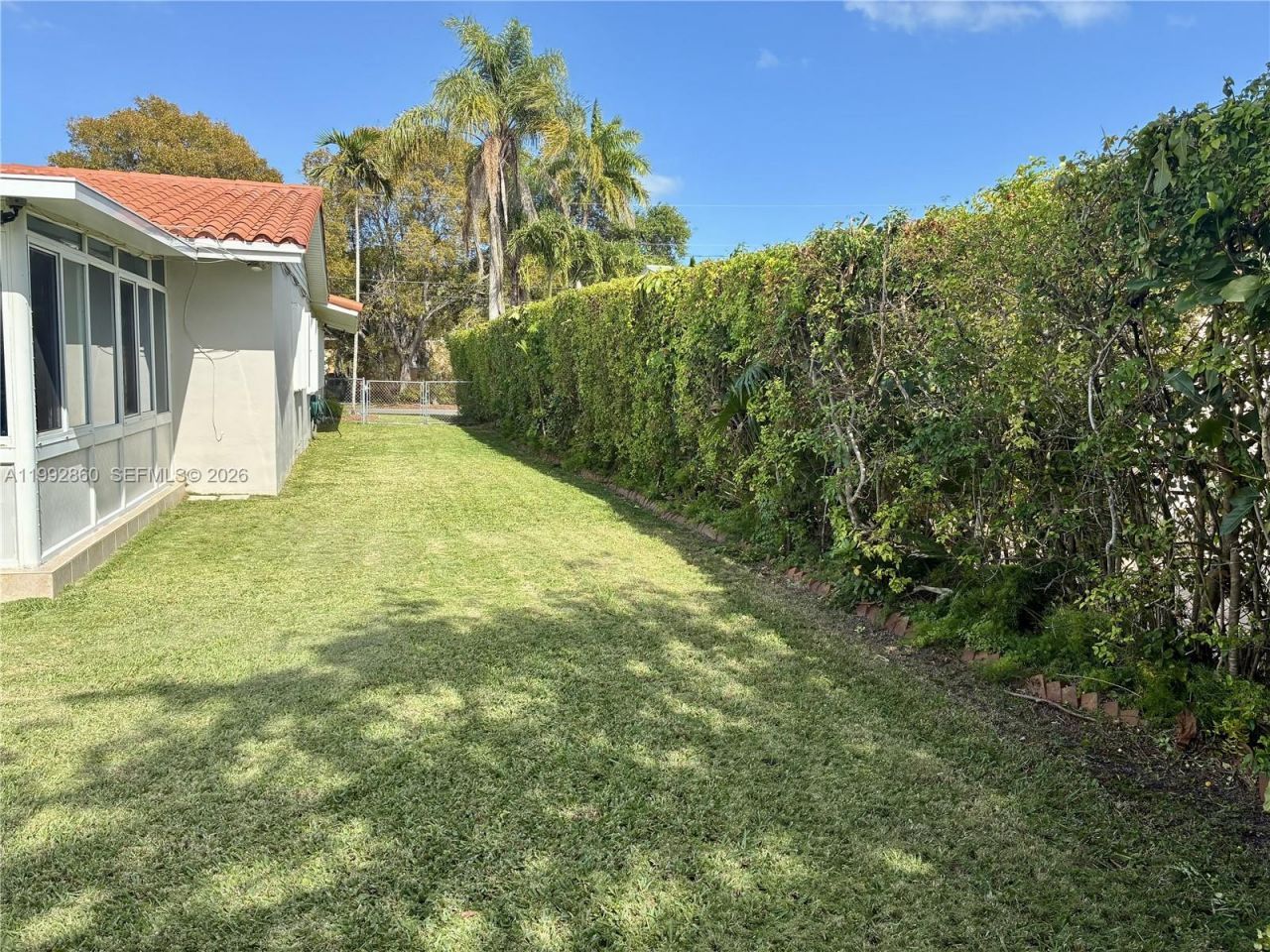 20020 Bel Aire Dr, Cutler Bay, FL 33189 Photo