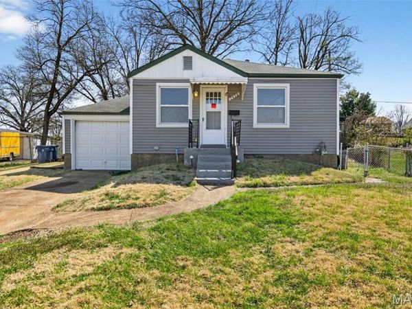 7439 Embury Court , Country Club Hills, MO 63136