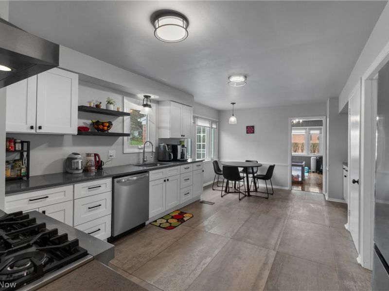 23650 Shelburne Road, Shaker Heights, OH 44122 Photo 8