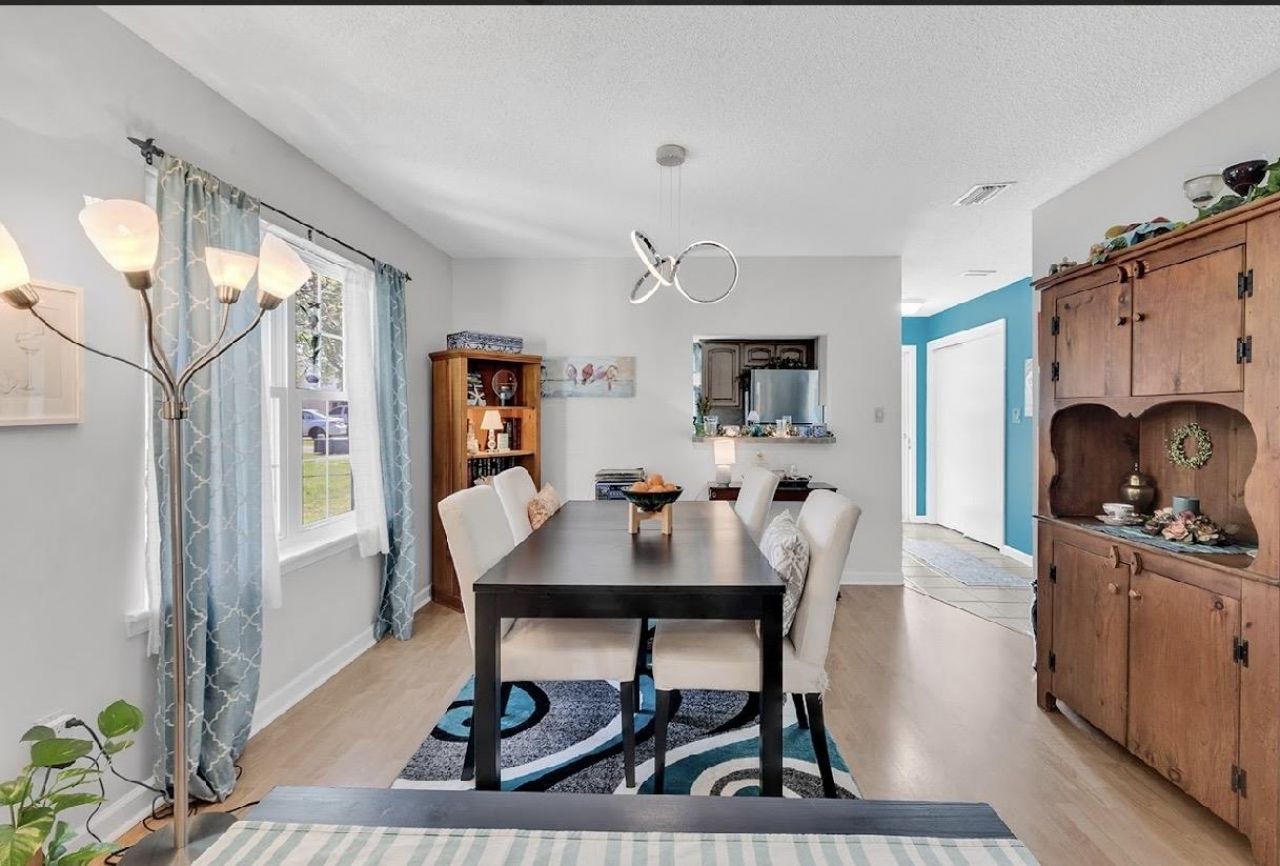 6604 Eagle Crescent  Photo 12